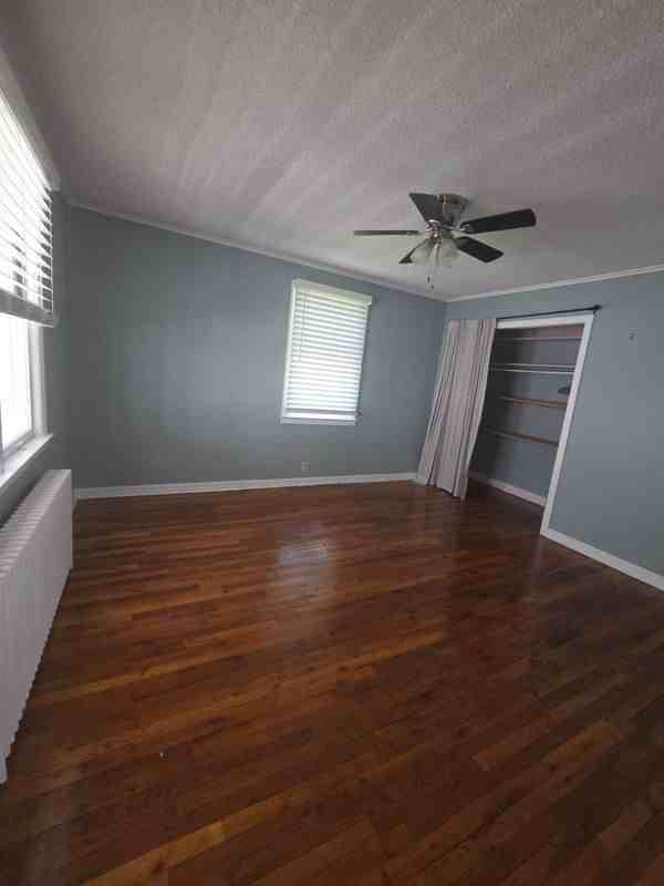 263 N Greenbush Rd - Photo 2 of 23