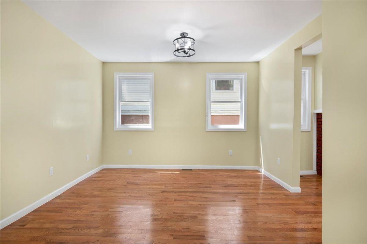 118 Lehigh Ave - Photo 6 of 21