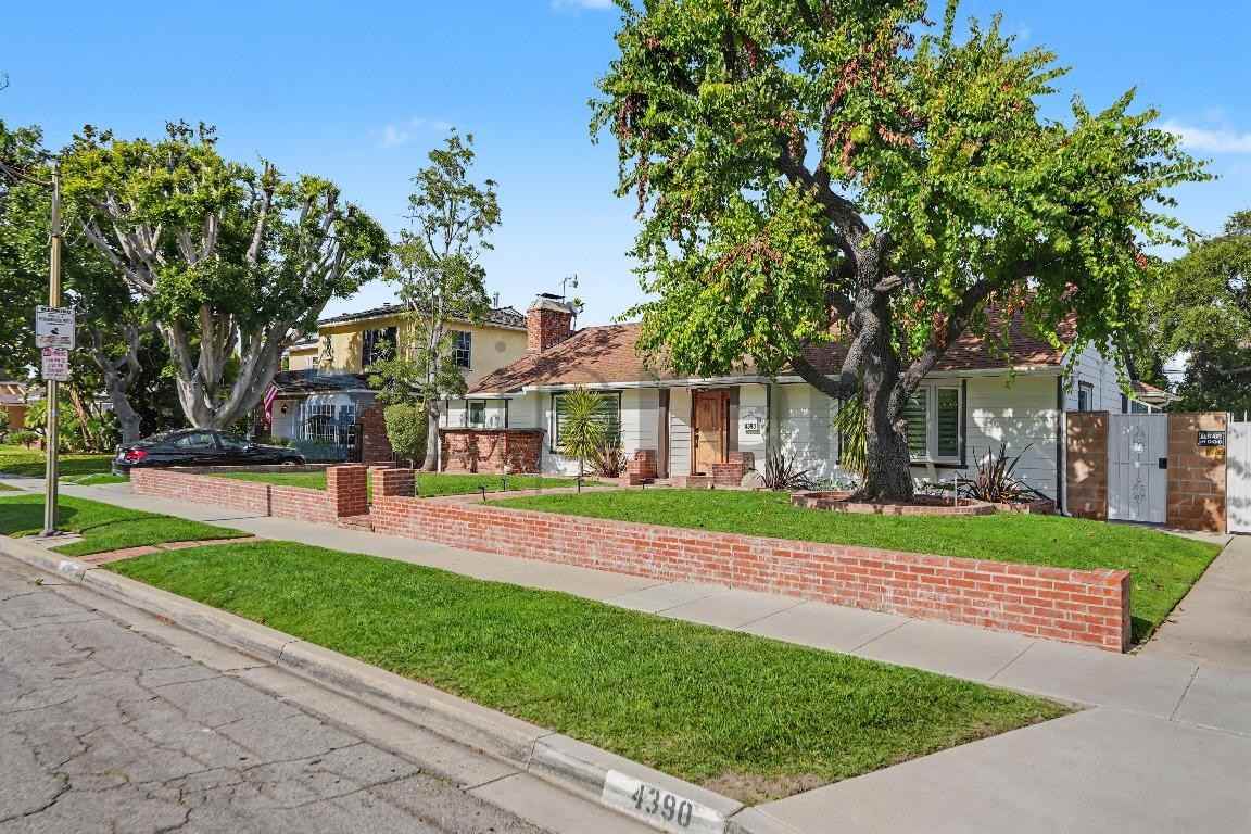 4390 Cerritos Ave - Photo 2 of 33