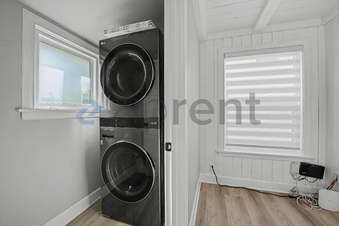 4390 Cerritos Ave - Photo 7 of 33