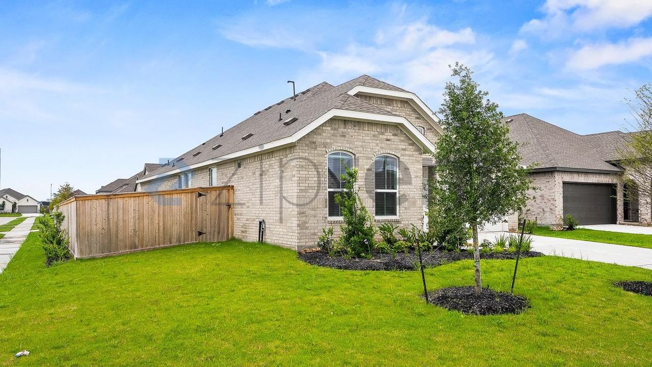 8322 Amber Summit Ln - Photo 4 of 21