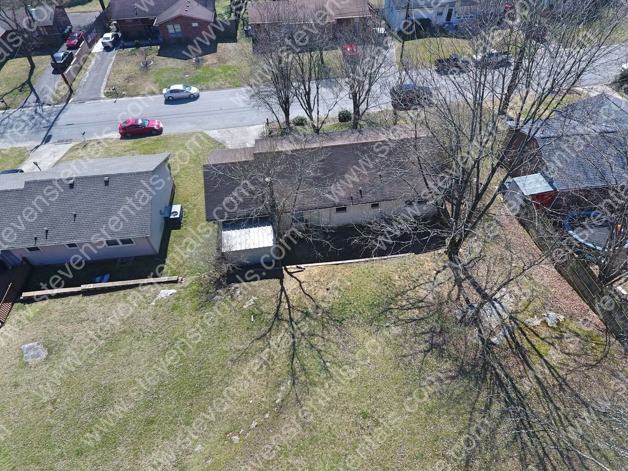 3260 Niagara Dr - Photo 3 of 14