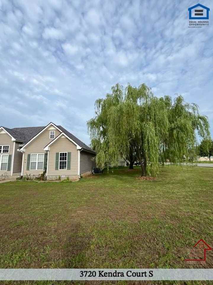 3720 Kendra Ct S - Photo 4 of 39