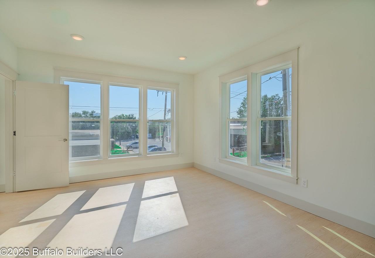 The Fitzgerald - Photo 4 of 10