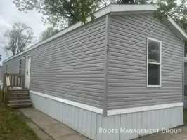 featured image of 1421 Winona St