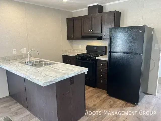 1421 Winona St #1421WN - Photo 3 of 14