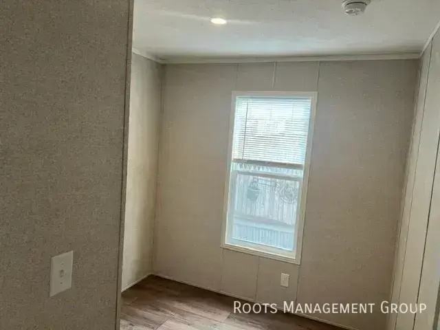 1421 Winona St #1421WN - Photo 7 of 14