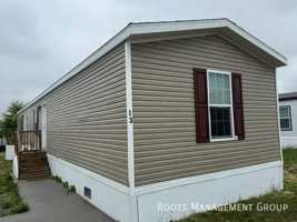 featured image of D3 Meadows Ct #D3
