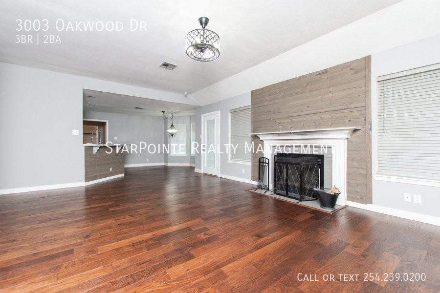 3003 Oakwood Dr - Photo 2 of 22