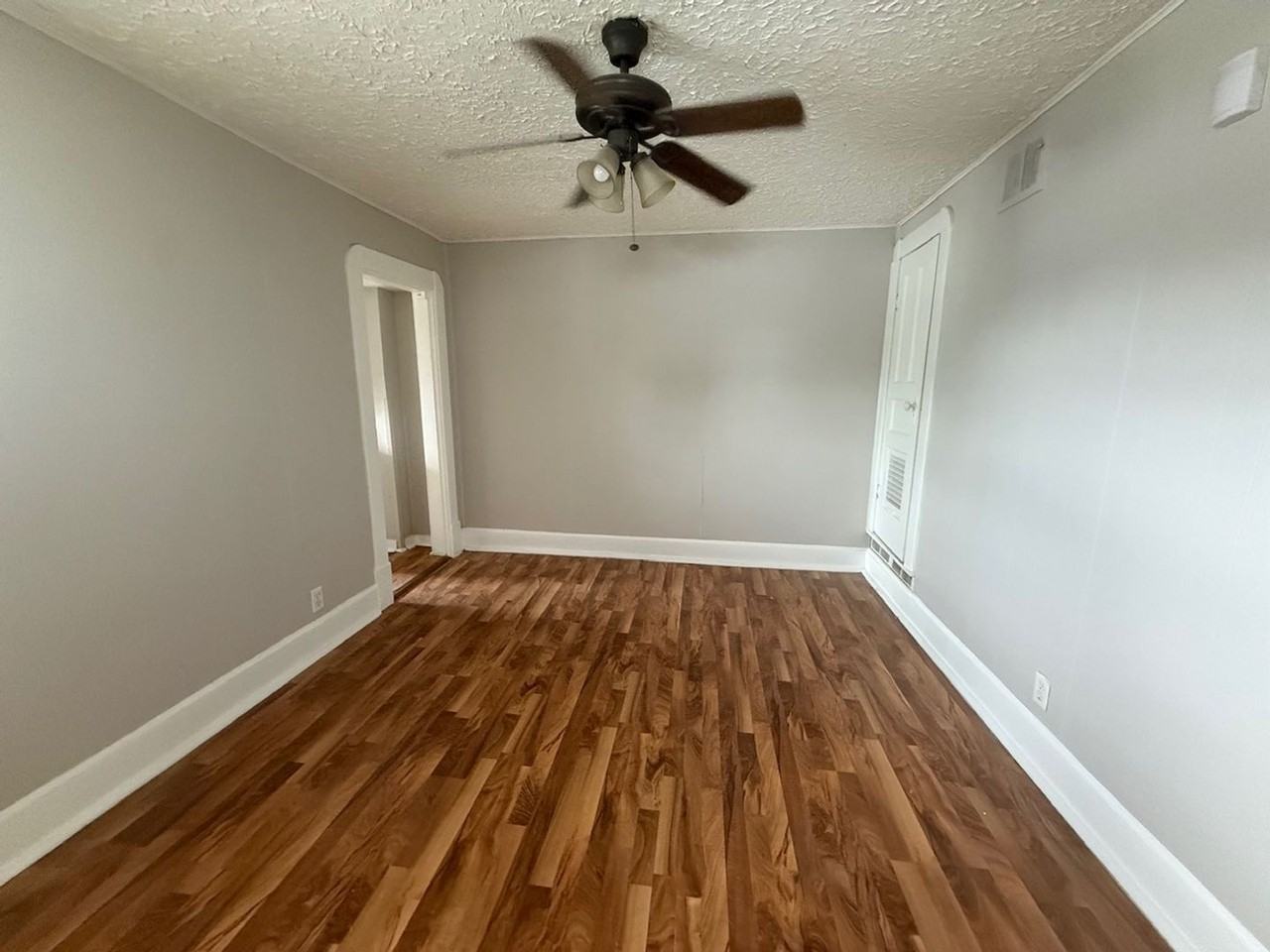 80-82 North 5th Avenue - Photo 4 of 38