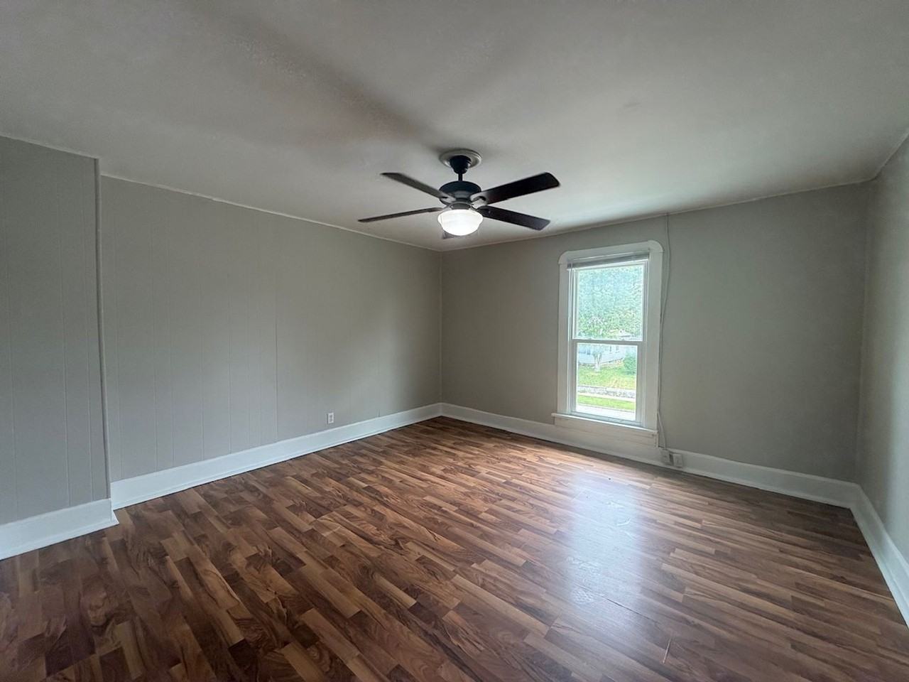 80-82 North 5th Avenue - Photo 5 of 38