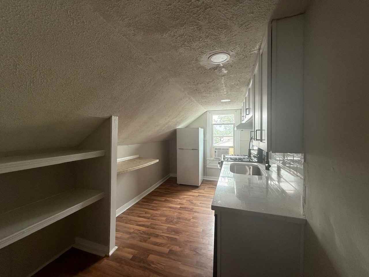 80-82 North 5th Avenue - Photo 6 of 38