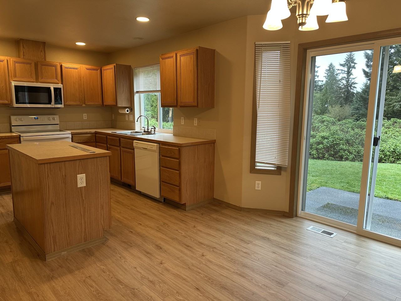 16007 29th Avenue Court East - Photo 5 of 19