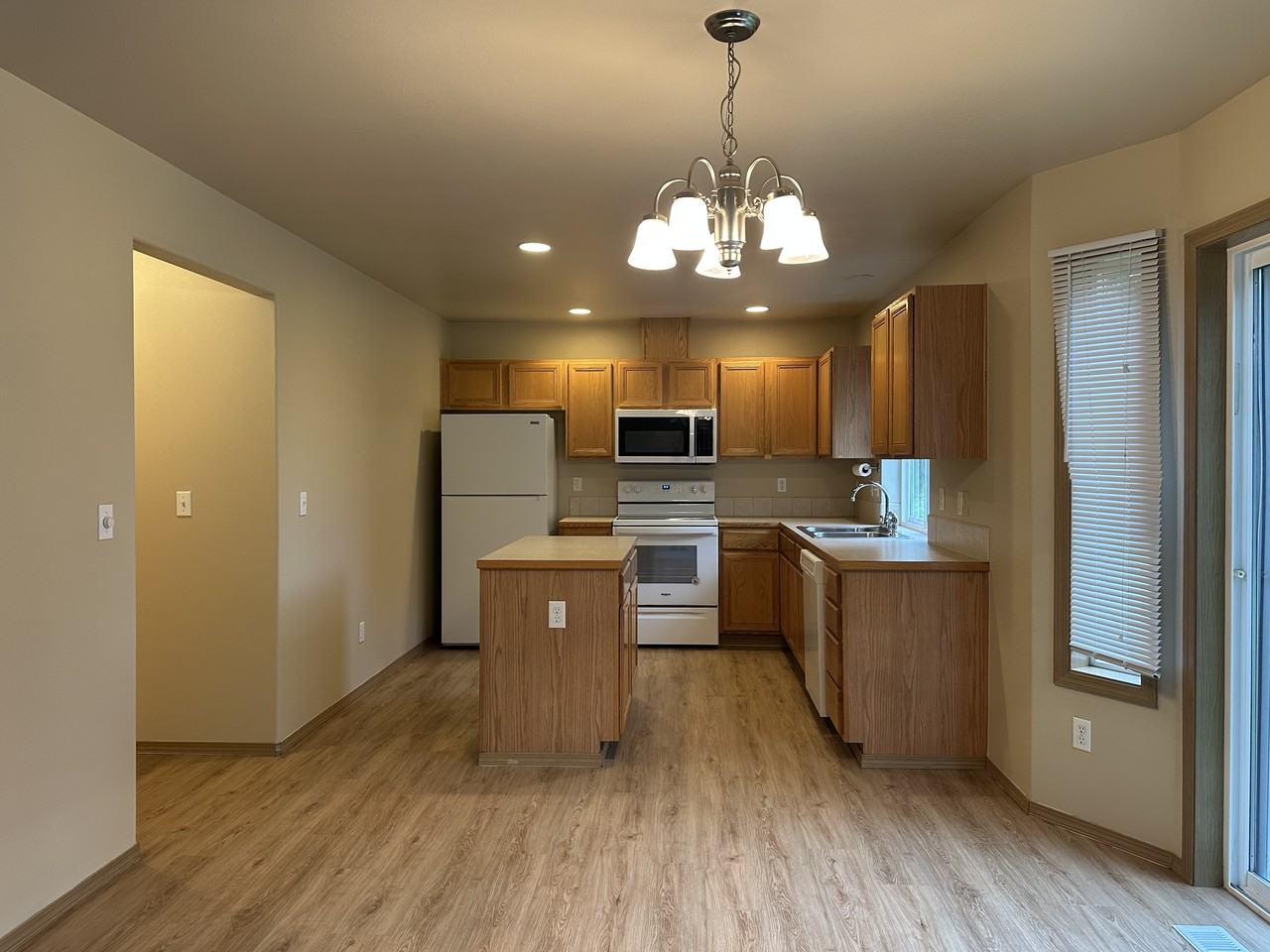 16007 29th Avenue Court East - Photo 7 of 19