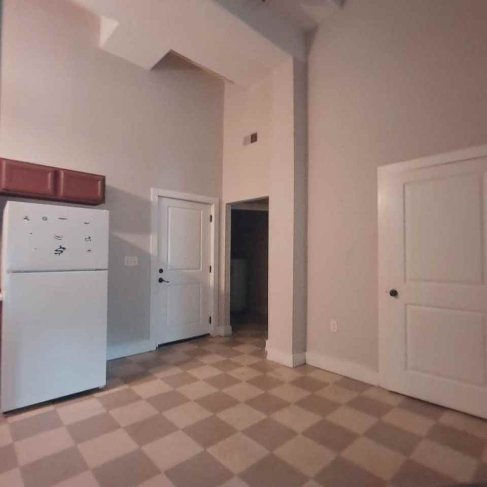 Weldon Downtown Apartments - Photo 3 of 5