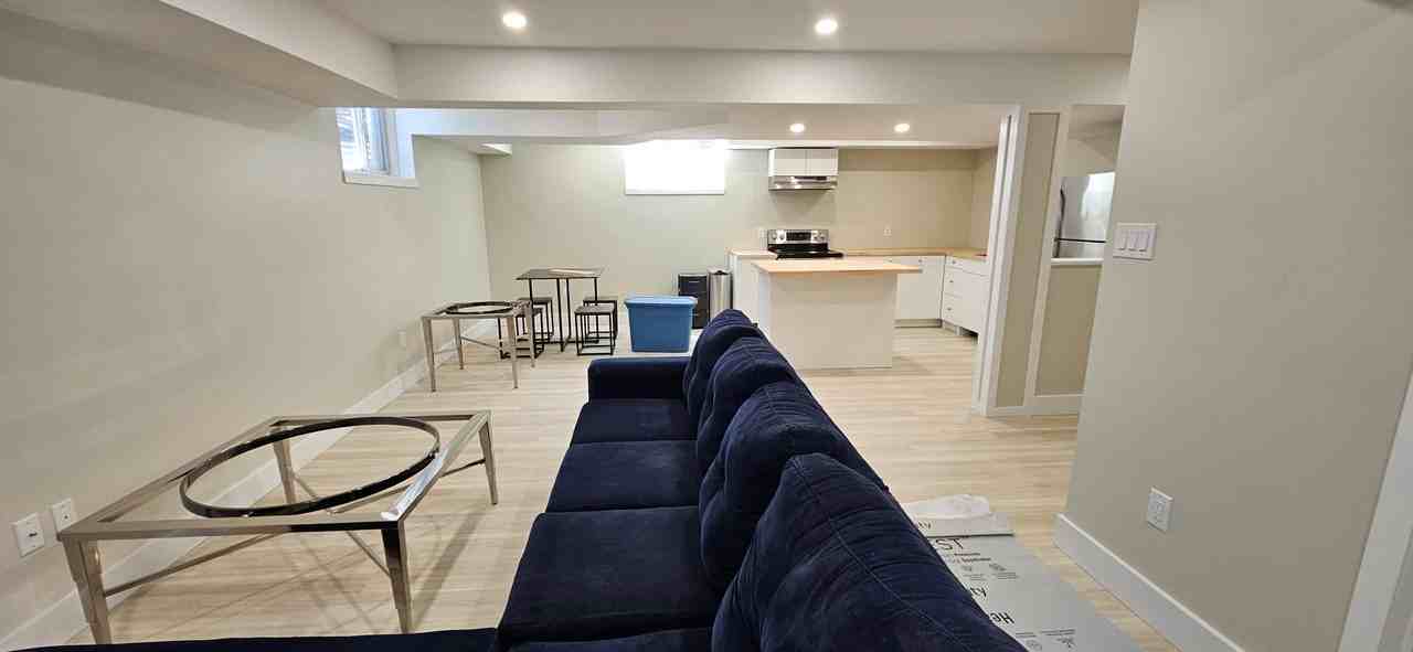 1846 Foxwood Avenue - Photo 2 of 8