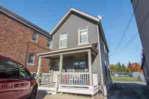 featured image of 419 Bronson Ave