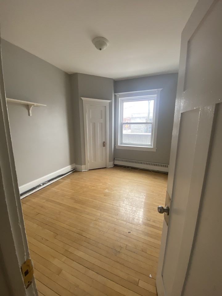 351 Elgin Street - Photo 5 of 7