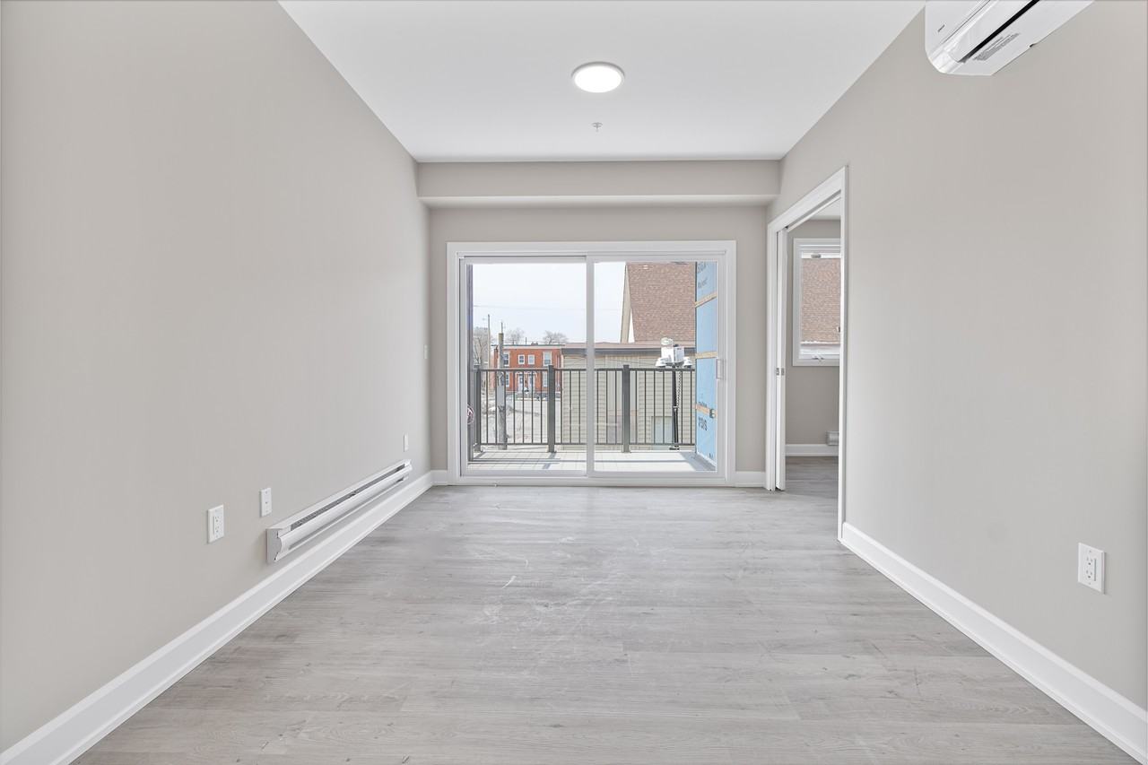370 Cambridge Street - Photo 5 of 16