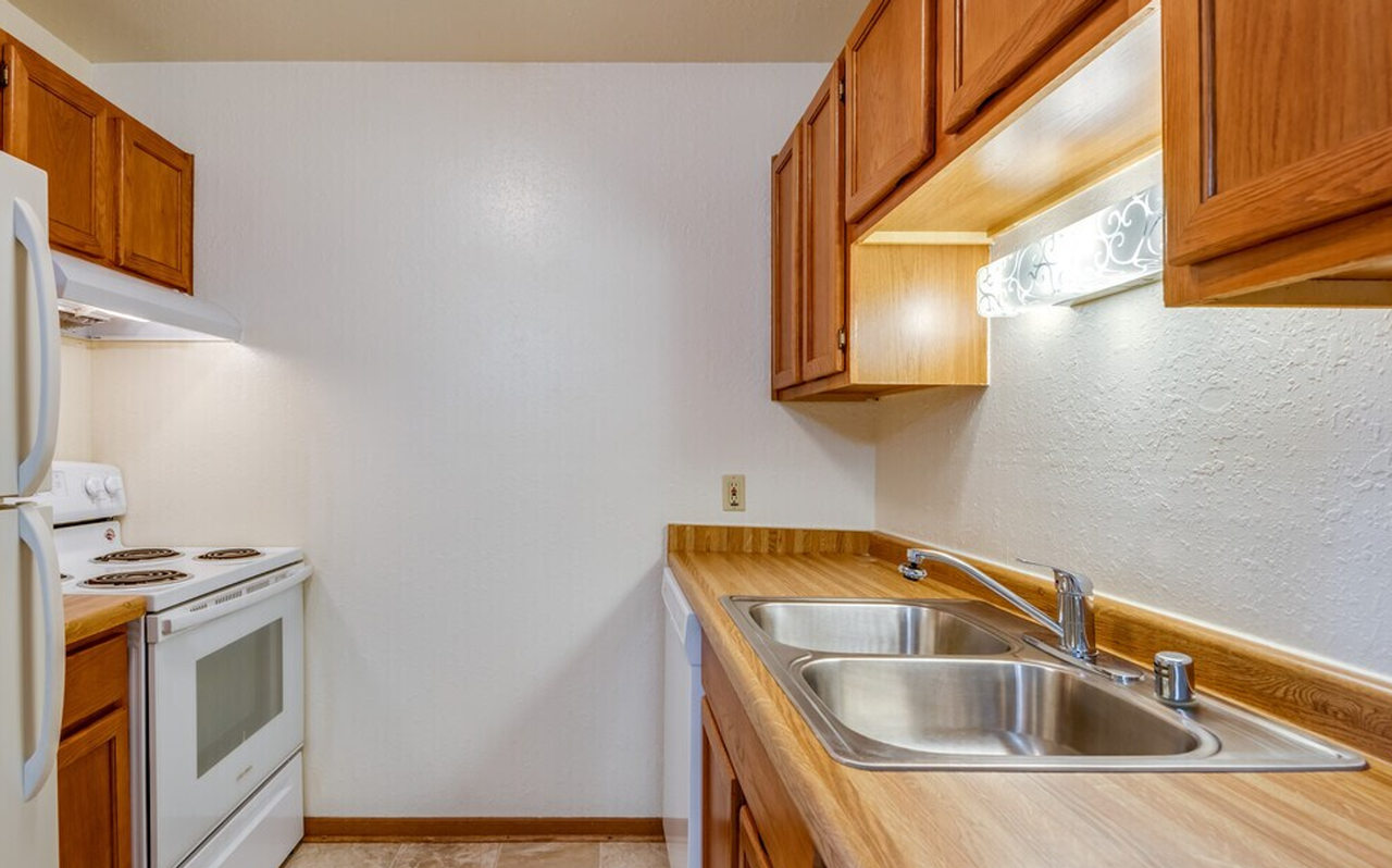 1461-1541 South 98th Street - Photo 4 of 17