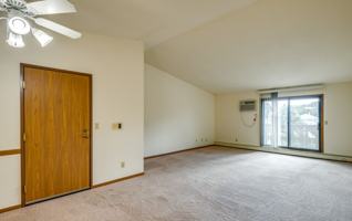 featured image of 1461 S 98th St