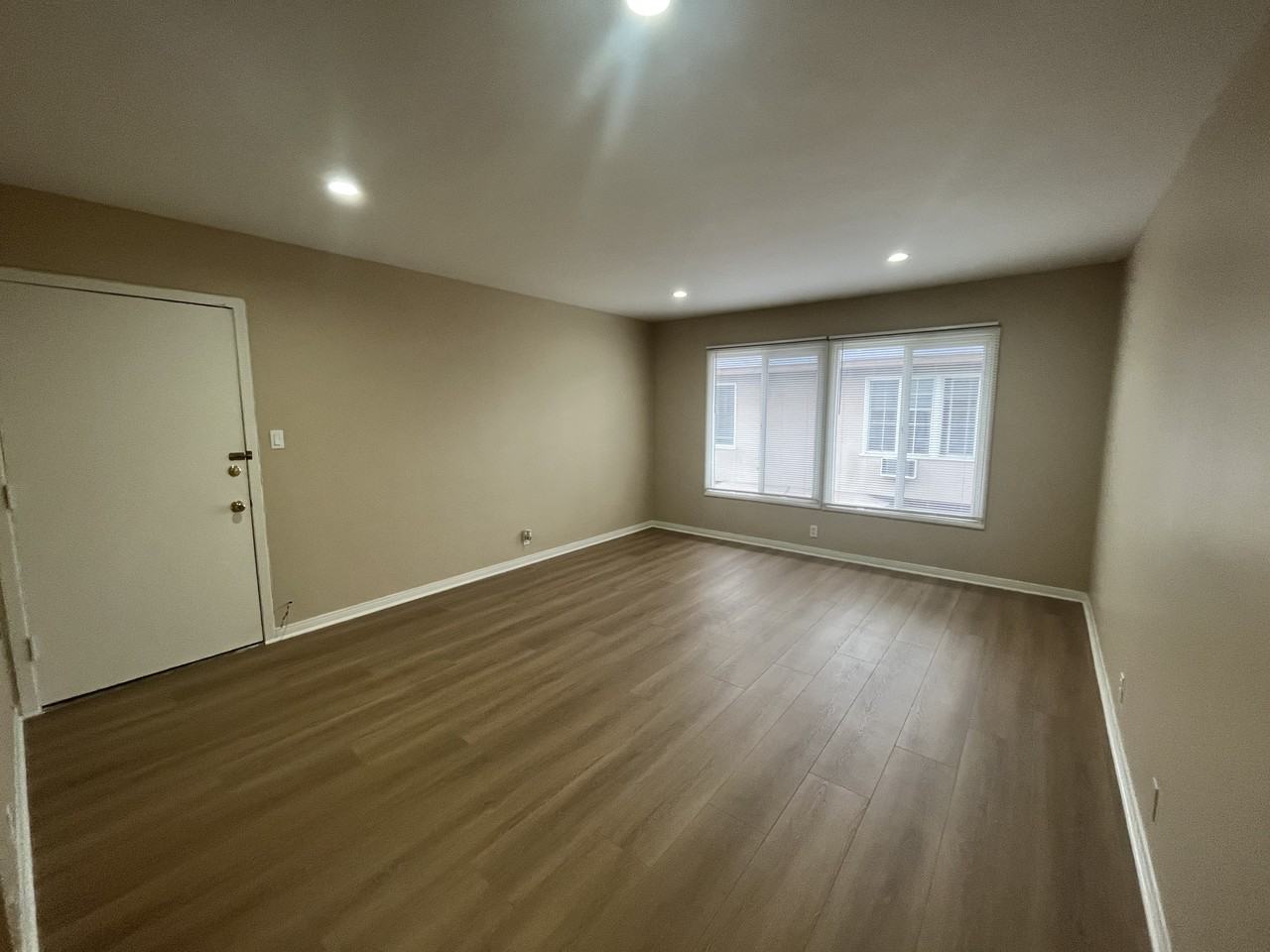 14149 Vanowen Street #1 - Photo 5 of 8