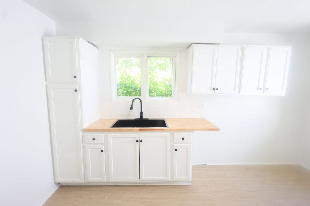 16805 Fairfax Ave - Photo 6 of 21