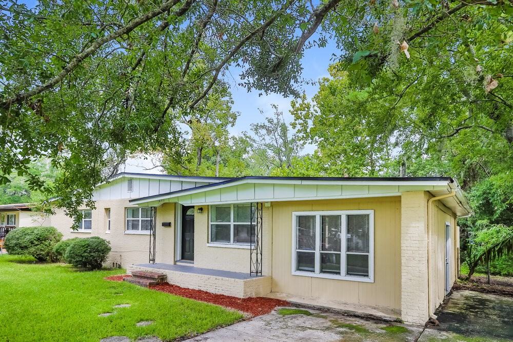 6511 Burgundy Rd S - Photo 4 of 19