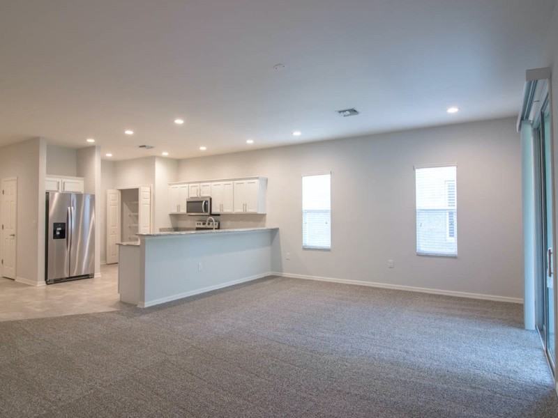 1097 Grantham Dr - Photo 4 of 11