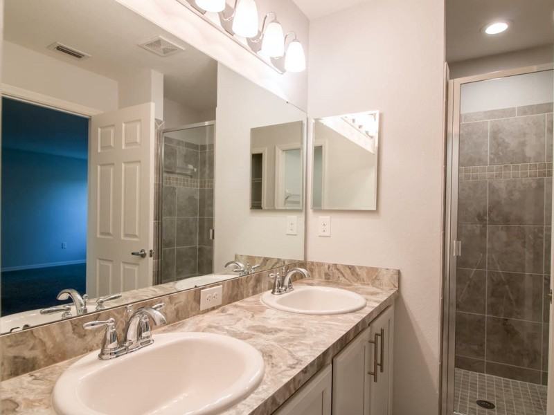 1097 Grantham Dr - Photo 5 of 11