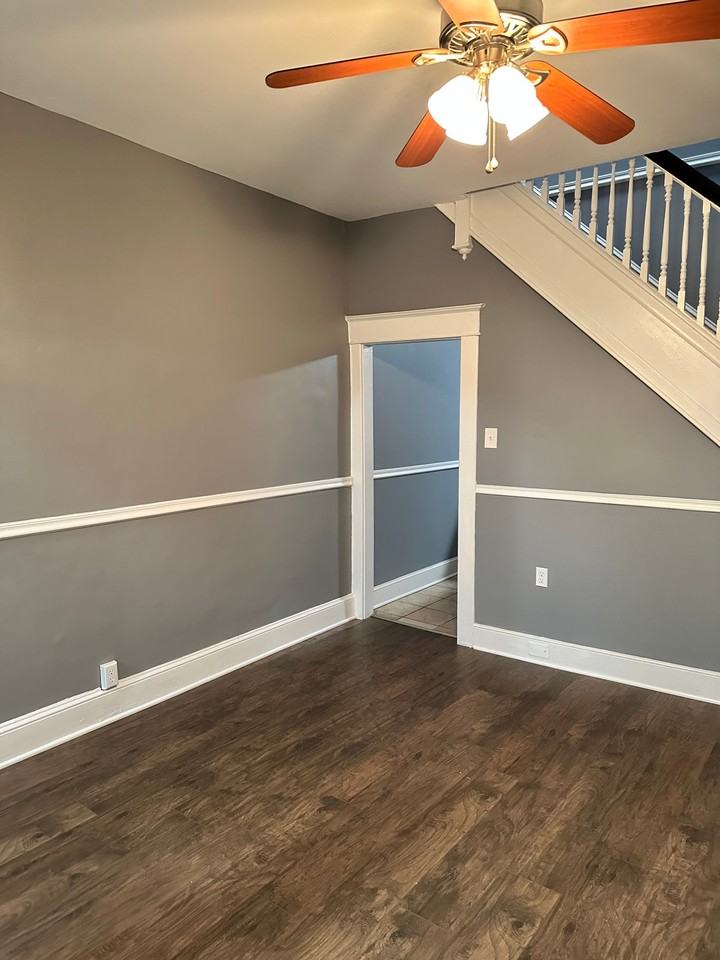2204 Clifton Ave - Photo 6 of 38