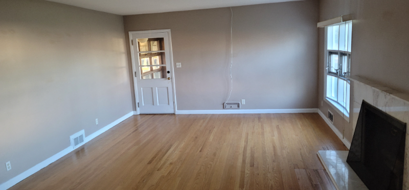 1392 How Ln - Photo 2 of 11