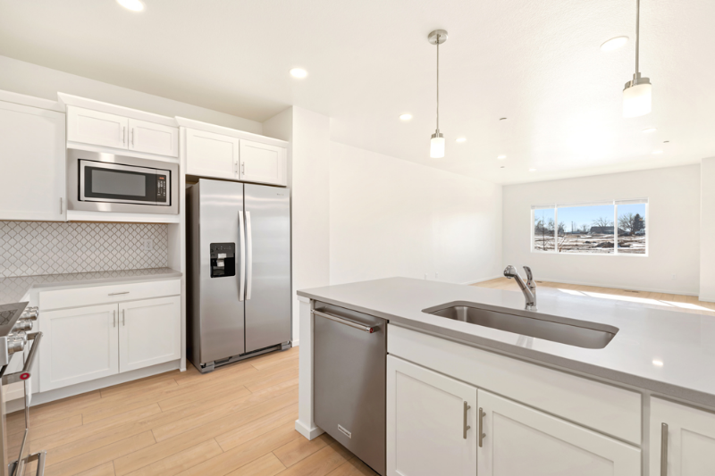 2720 Barnstormer St #3 - Photo 4 of 15