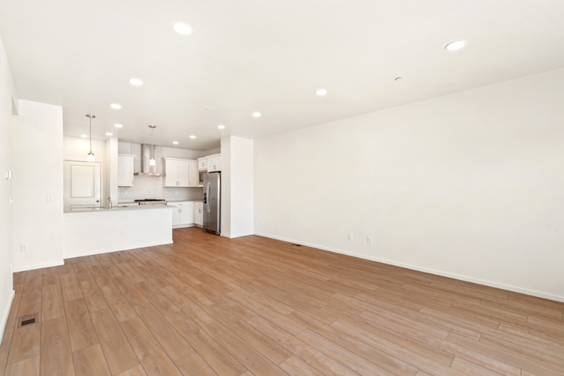 2720 Barnstormer St #3 - Photo 5 of 15