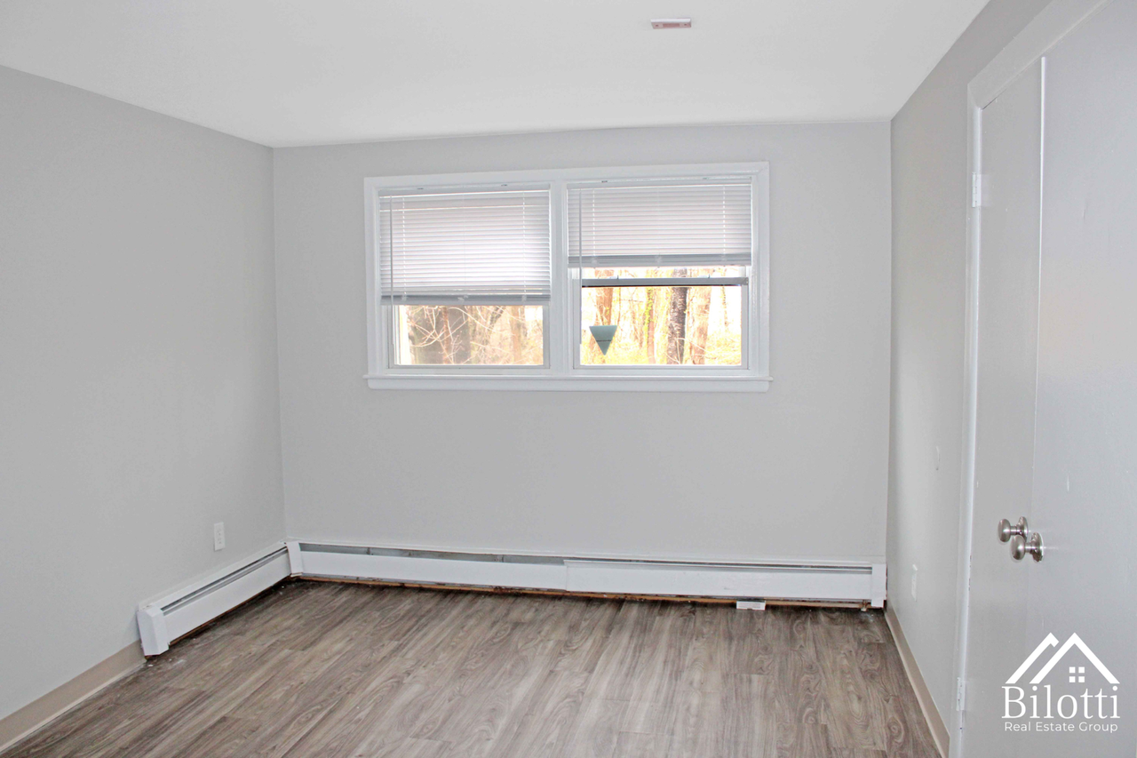 Hillside Terrace Apartments - Photo 6 of 27