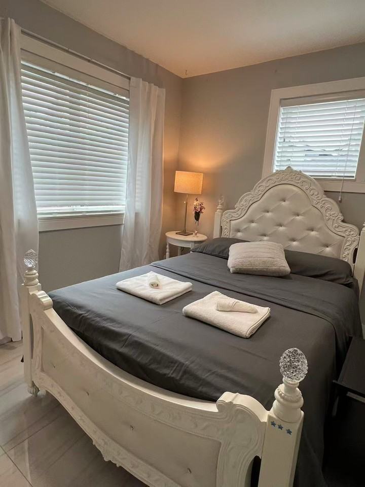 4000 West King Edward Avenue - Photo 6 of 11