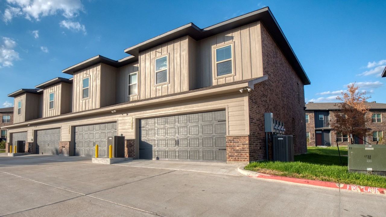4089 Cross Park Dr #511 - Photo 2 of 43