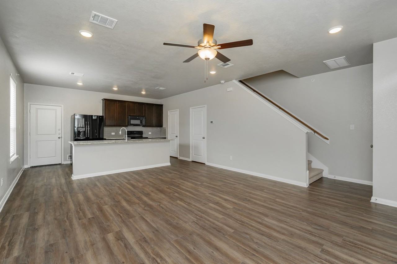 4089 Cross Park Dr #511 - Photo 7 of 43