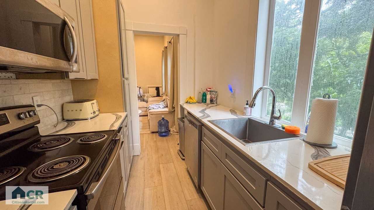 1133 1133 Pine Street - 7212 - 7214 Oak Street - 7214 Oak #B - Photo 5 of 18