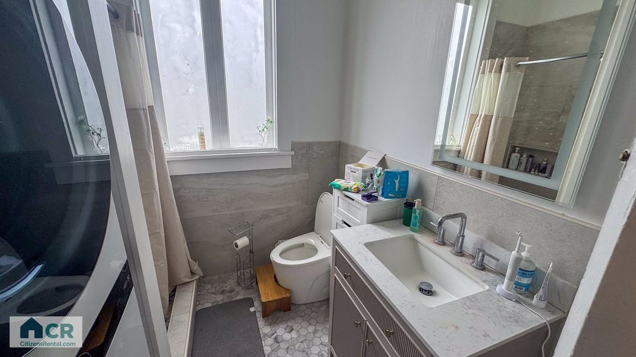 1133 1133 Pine Street - 7212 - 7214 Oak Street - 7214 Oak #B - Photo 7 of 18