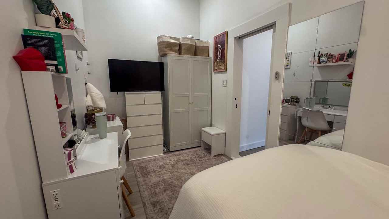 1133 1133 Pine Street - 7212 - 7214 Oak Street - 7214 Oak #A - Photo 7 of 14