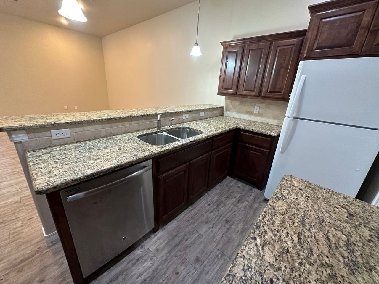 6311 Mayer Ct - Photo 3 of 20