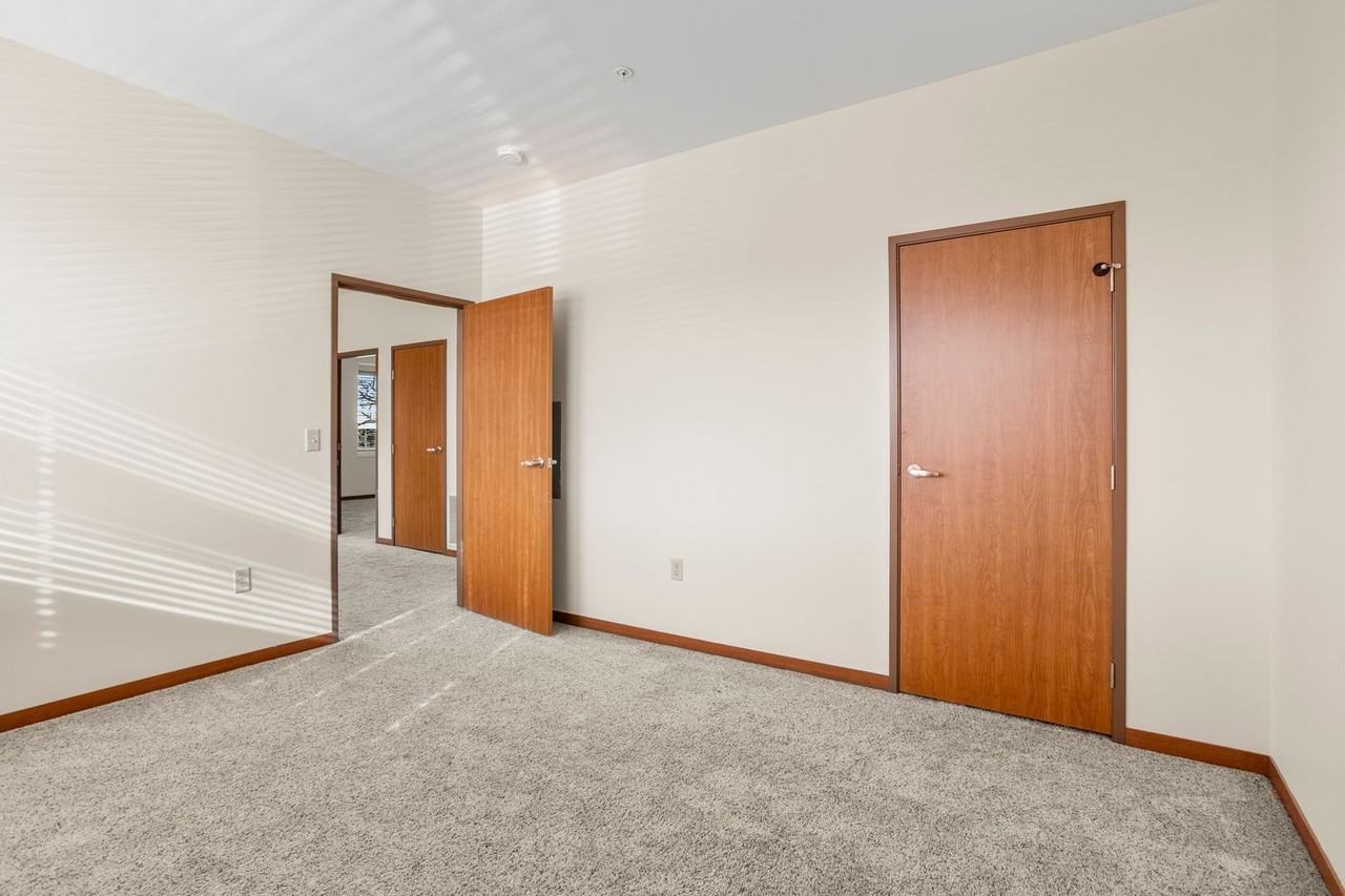 Zimmerman Apartments - Photo 6 of 21