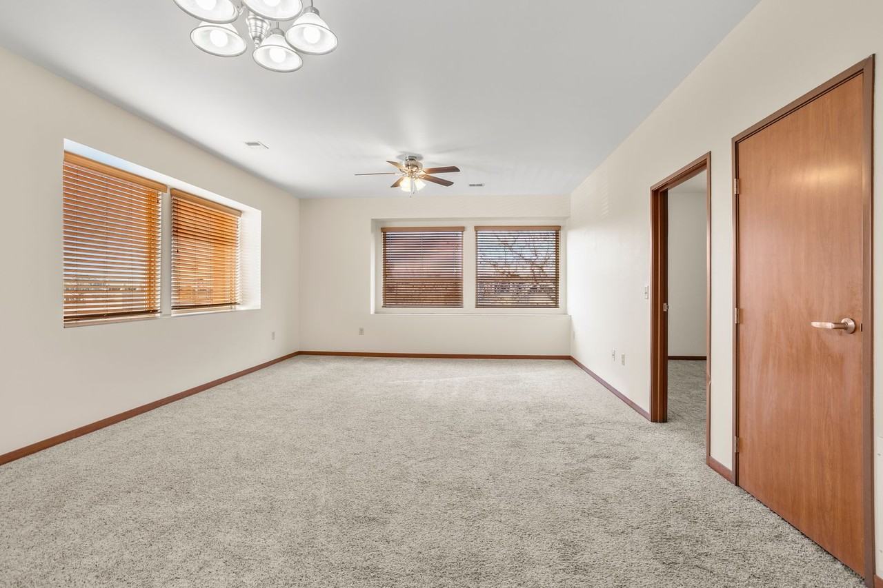 Zimmerman Apartments - Photo 7 of 21