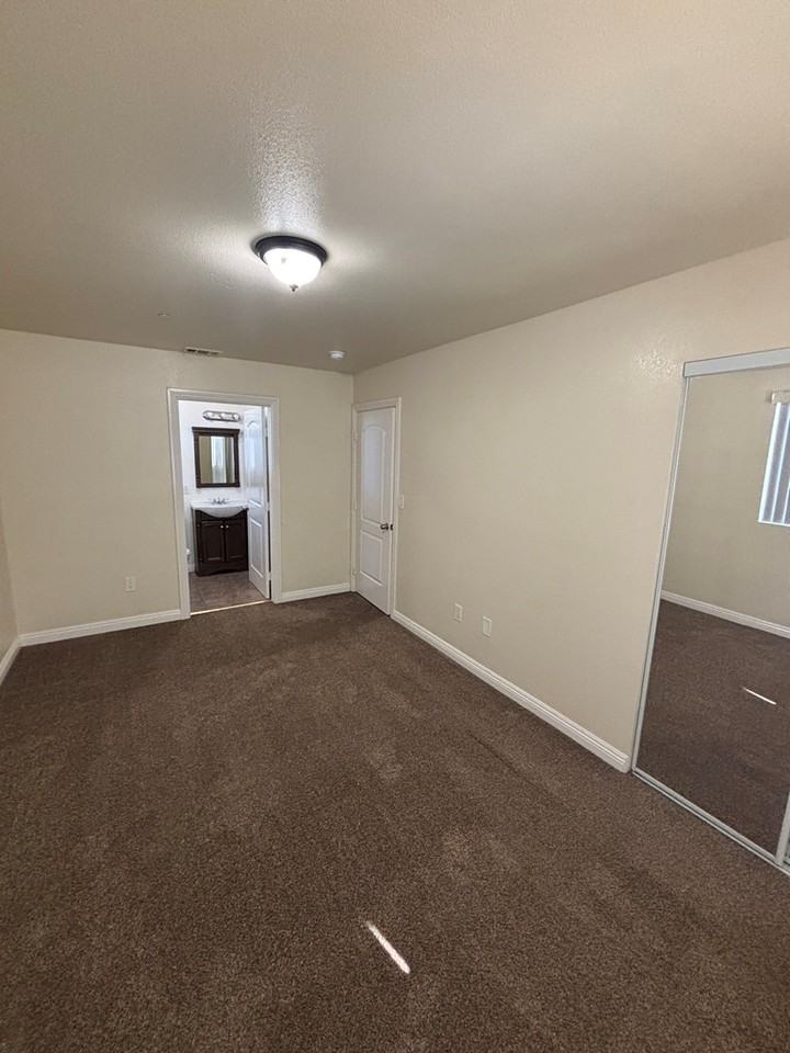 346 East 75th Street - Photo 6 of 23