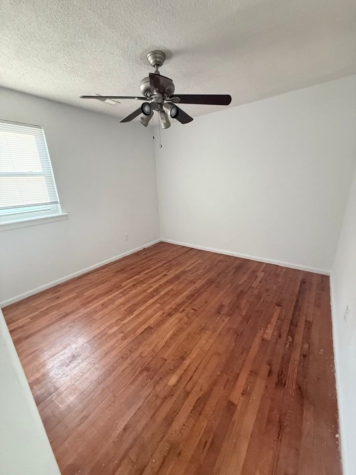 2141 Ester Ct - Photo 5 of 15