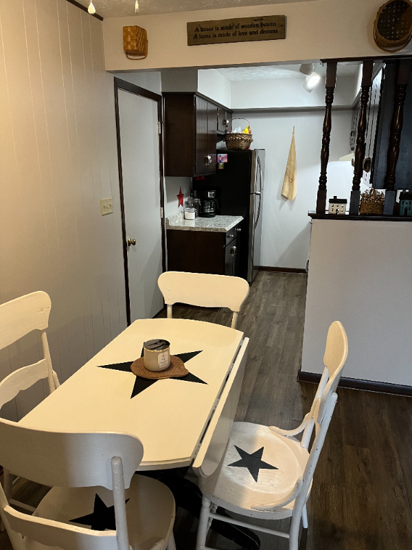 520 Buckeye St #D - Photo 6 of 24