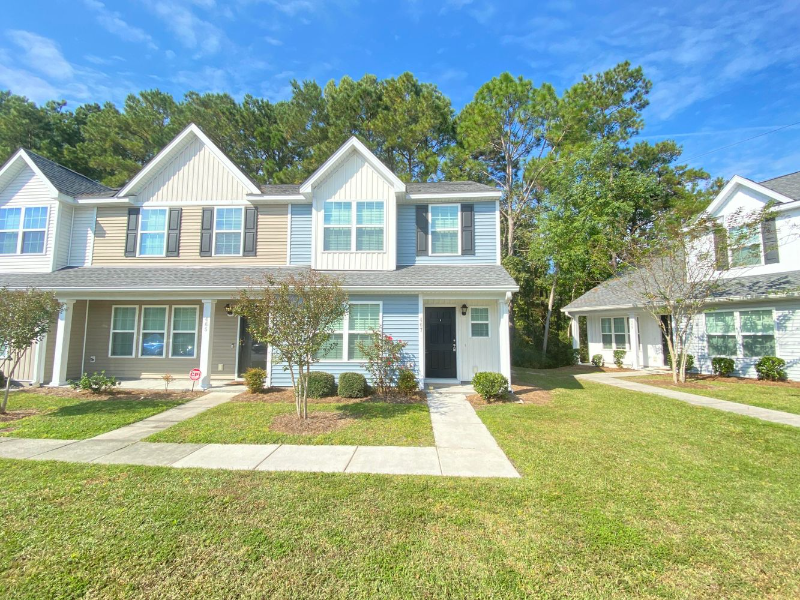 467 Truman Dr - Photo 2 of 39