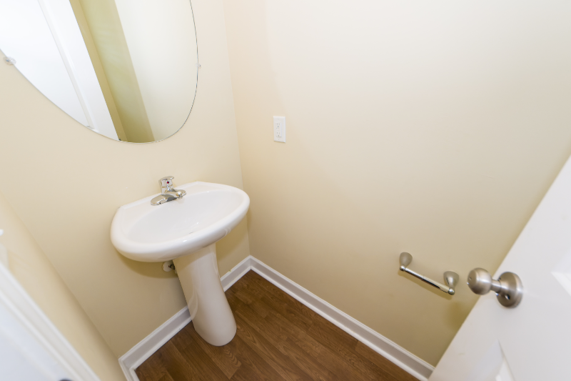 467 Truman Dr - Photo 6 of 39