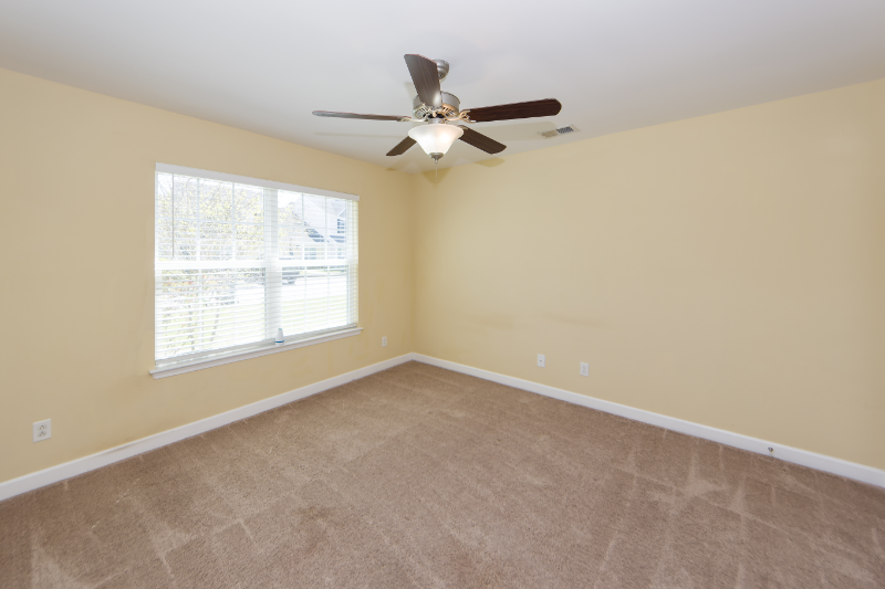 467 Truman Dr - Photo 7 of 39